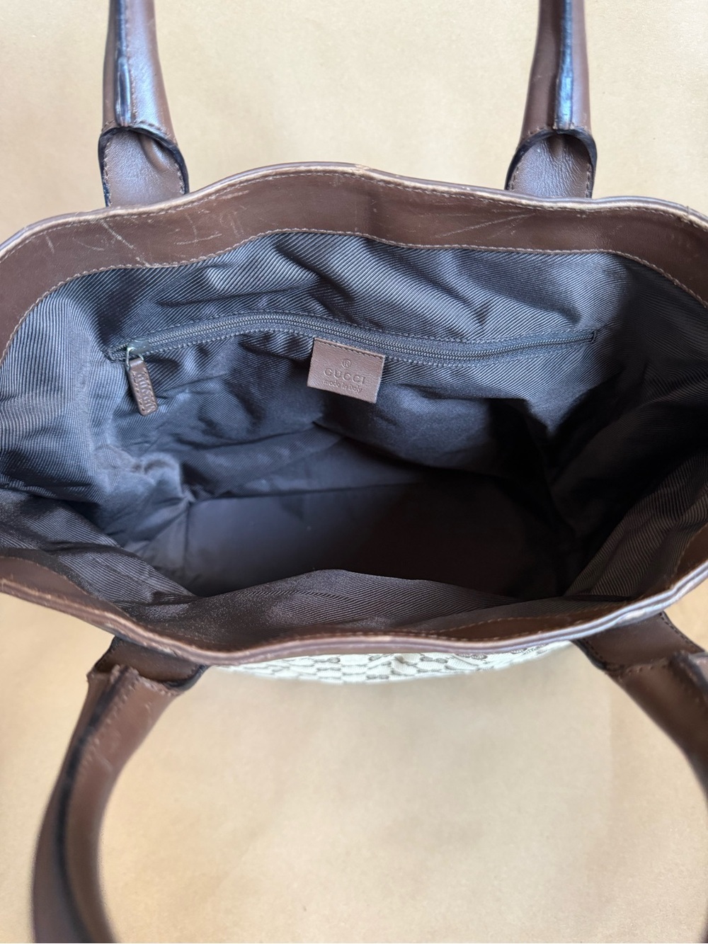 Gucci GG Tote - Picture 13 of 15